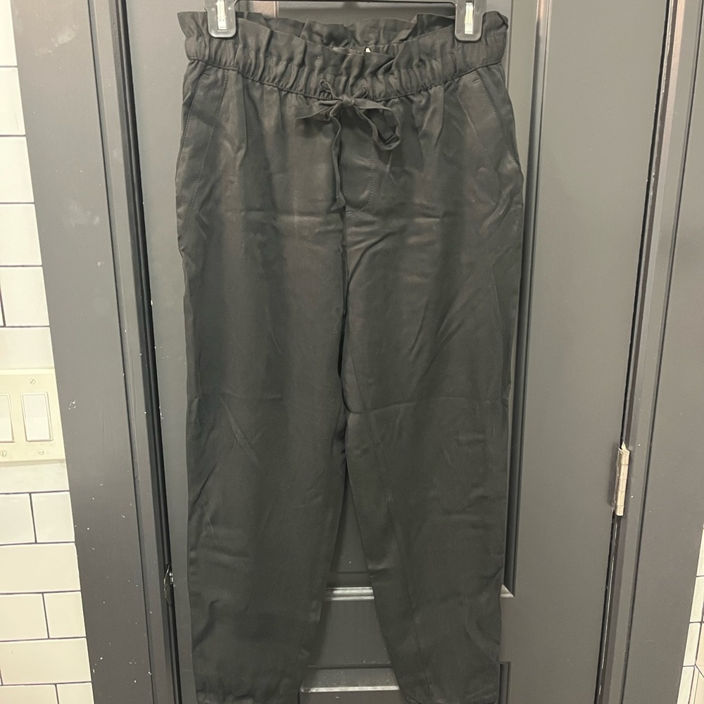 Banana Republic black trousers with tie waist